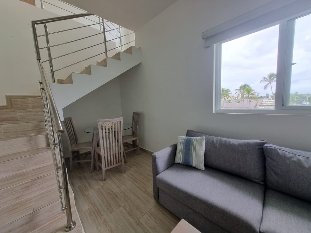Maple Beach 2 BR penthouse, fully furnished, just minutes walking to the beach, move-in or rental ready – El Cortecito - Image 3