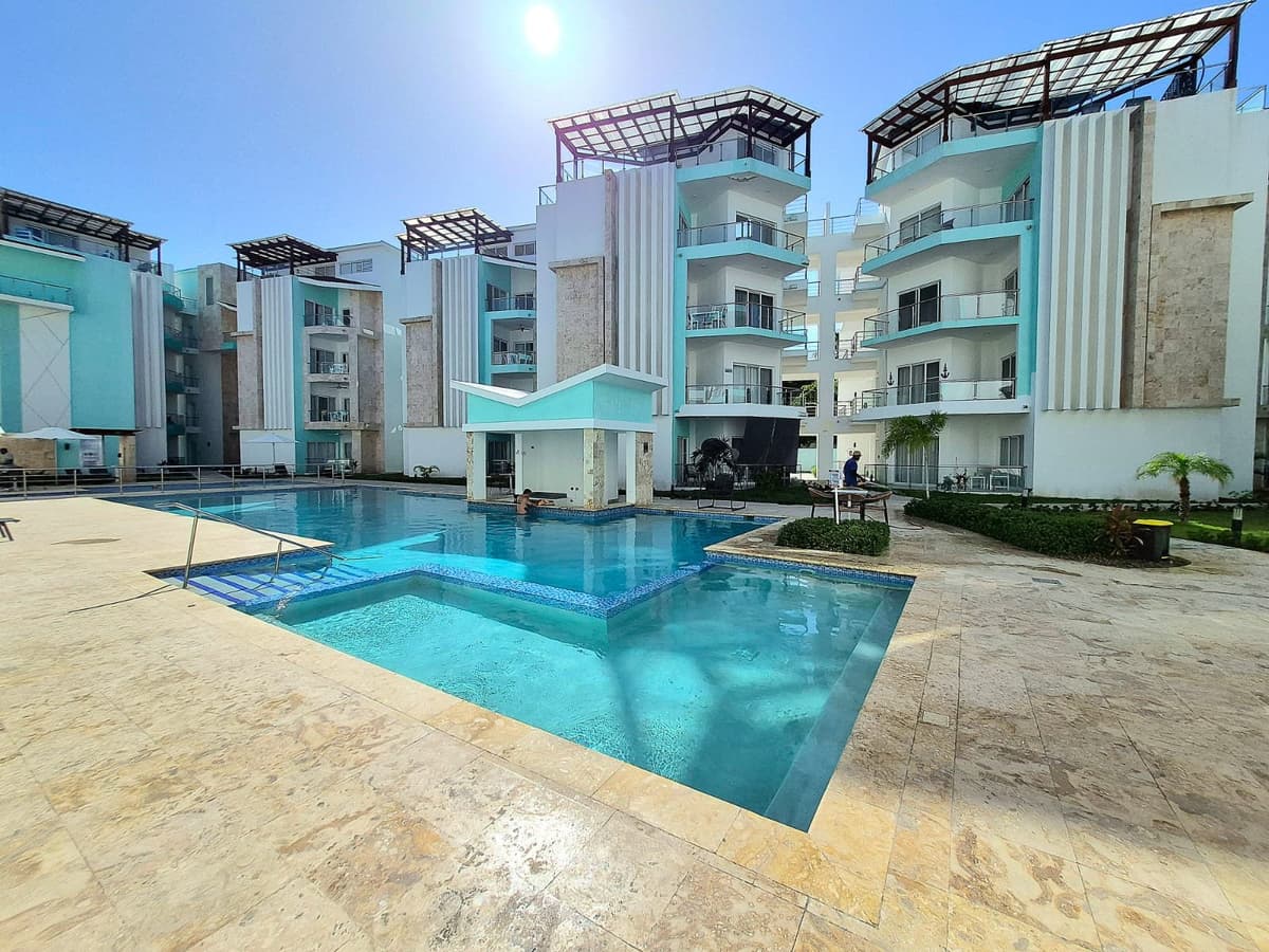 Maple Beach 2 BR penthouse, fully furnished, just minutes walking to the beach, move-in or rental ready – El Cortecito - Image 2