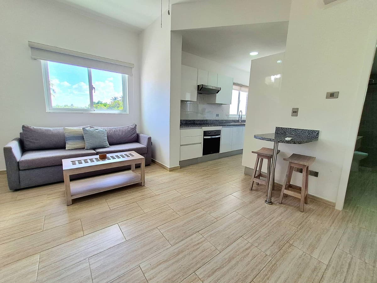 Maple Beach 2 BR penthouse, fully furnished, just minutes walking to the beach, move-in or rental ready – El Cortecito - Image 5