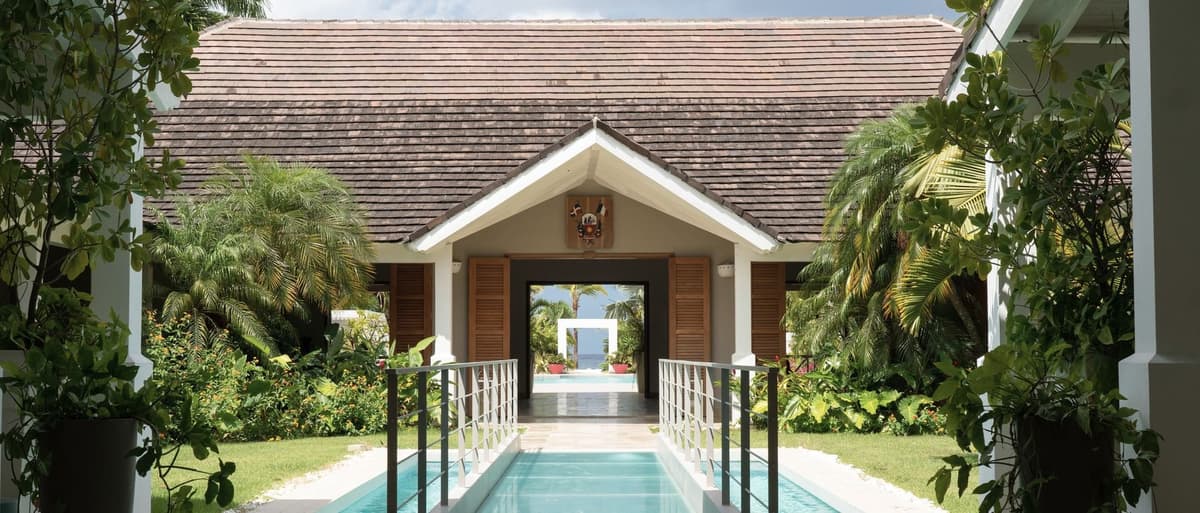 Exclusive Villa In Tracadero; Luxury, Privacy; Sustainability