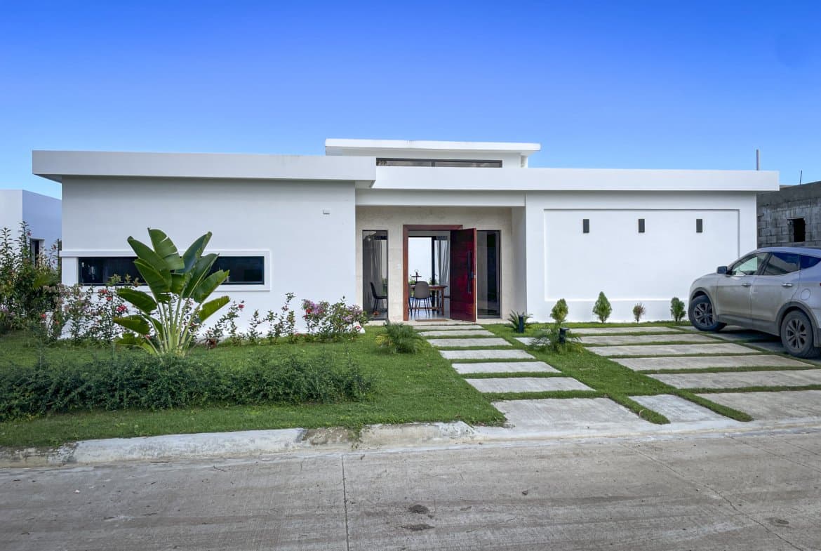 Sleek 3 Bedroom Villa In SOV, For Sale