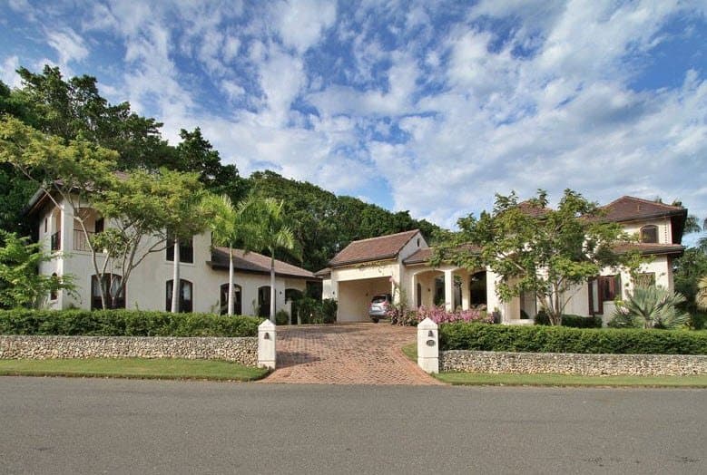 Stunning Caribbean Luxury Villa in Sea Horse Ranch for sale.
