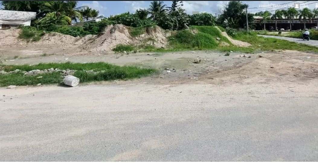 Los Rosales lot with 1293 m2 - Friusa