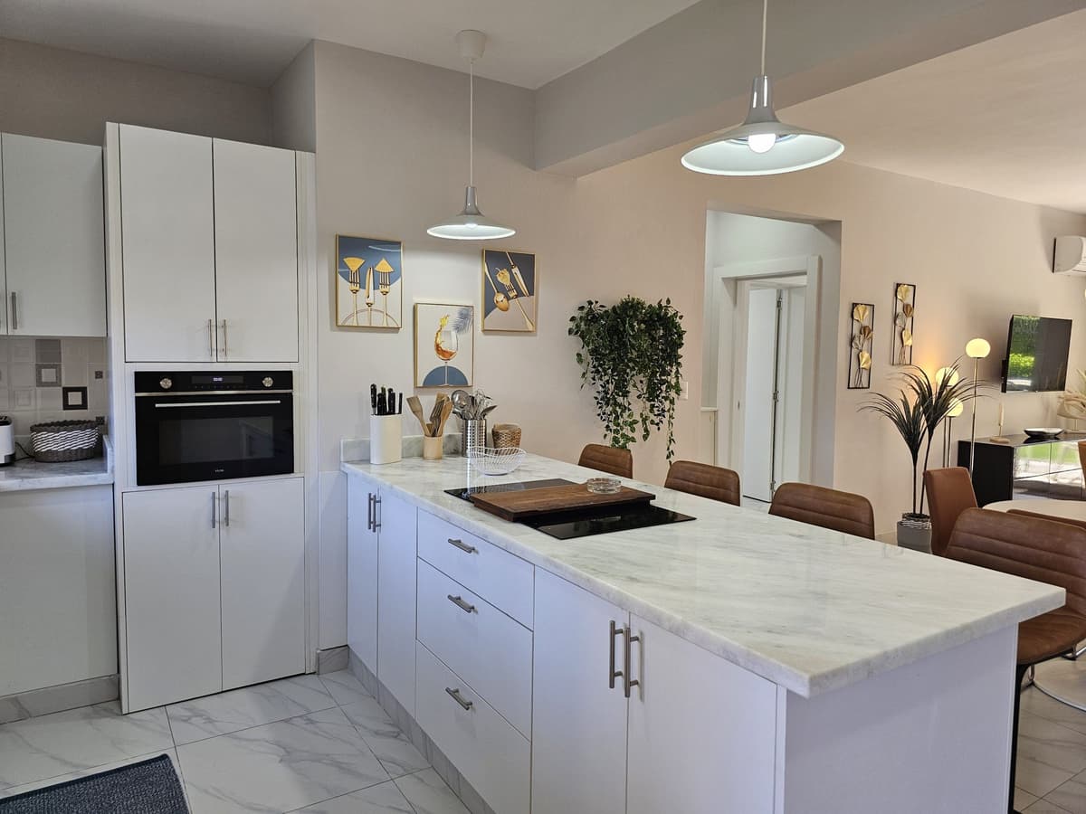 Upgraded 2BR Condo for Sale in Residencial Hispaniola - Image 3