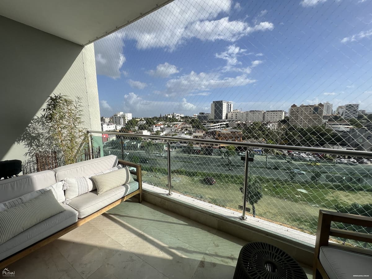 Impresionante y Amplio Apartamento en Venta en Zona Exclusiva de Santiago. - Image 2