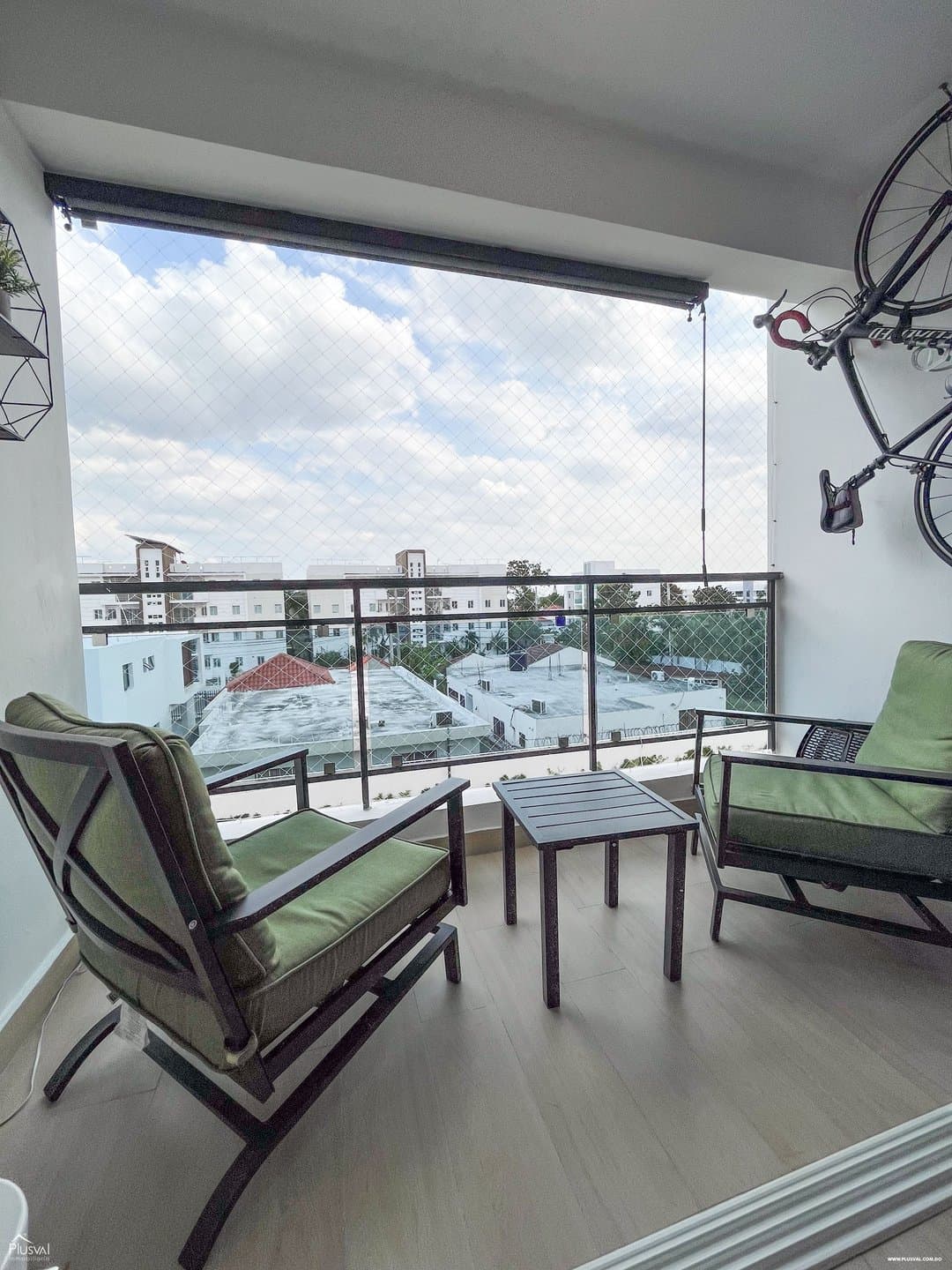 Acogedor Apartamento en Venta en Gurabo con Cocina personalizada - Image 1