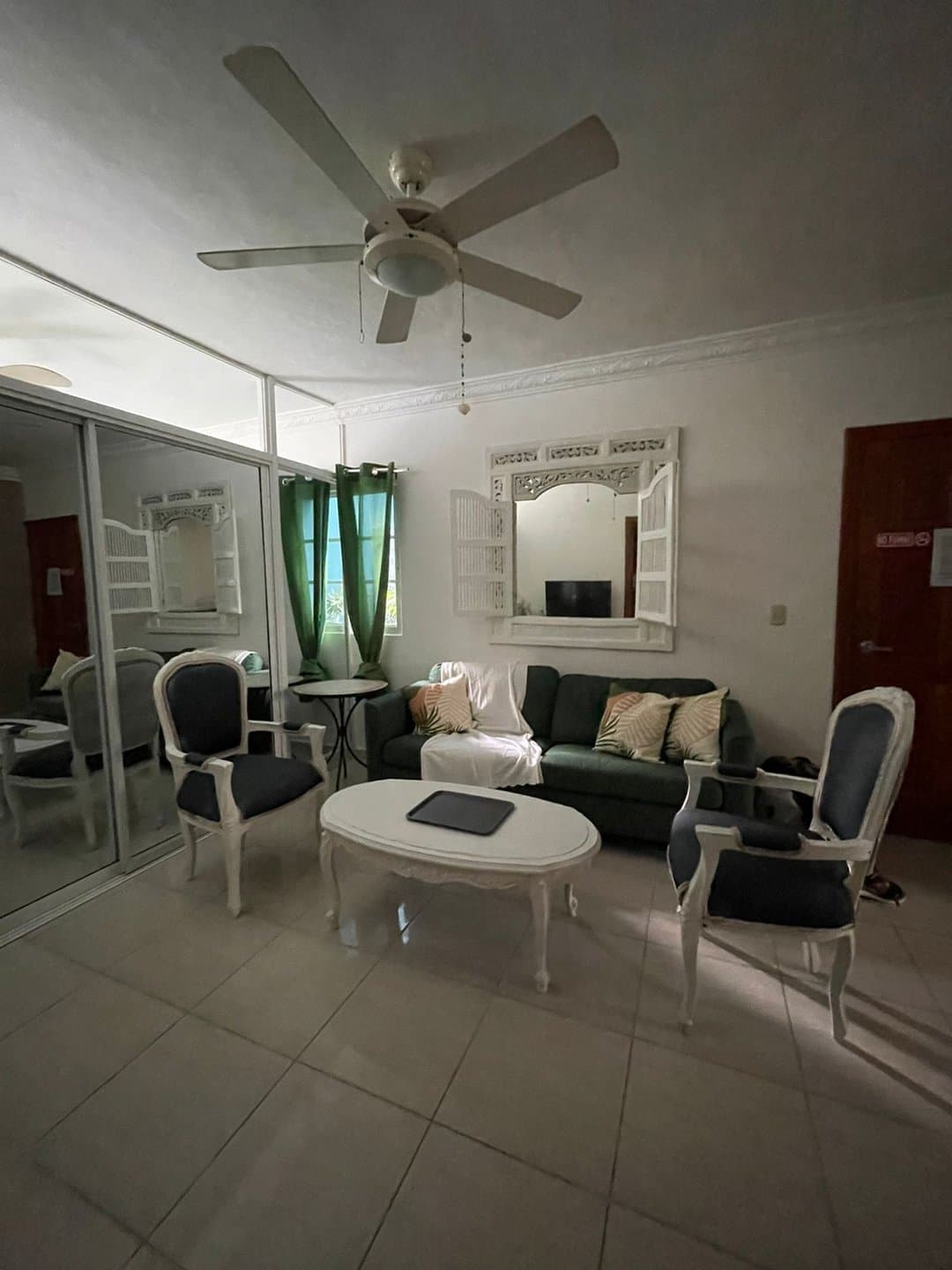 Palm Suites 2 BR condo in walking distance to the beach, fully furnished - El Cortecito - Image 2