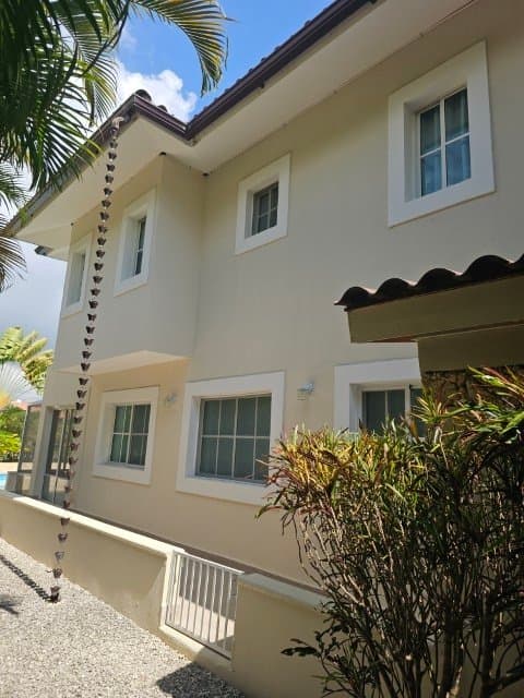 Spacious 3 BR Duplex villa with pool and view to the golf course, fully furnished and move-in ready; Cocotal Golf and Country Club - Image 3