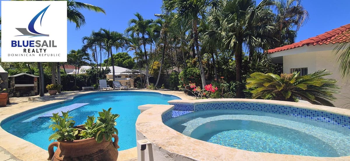 OCEANSIDE VILLA WITH LARGE POOL AND SOLAR, Cabarete - Image 1