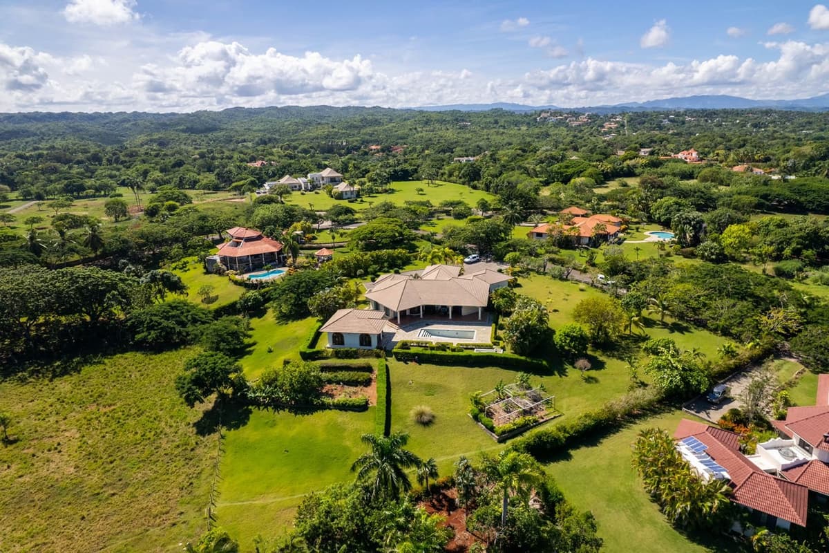Private Ocean-View Estate Villa #10 in El Choco - Image 3