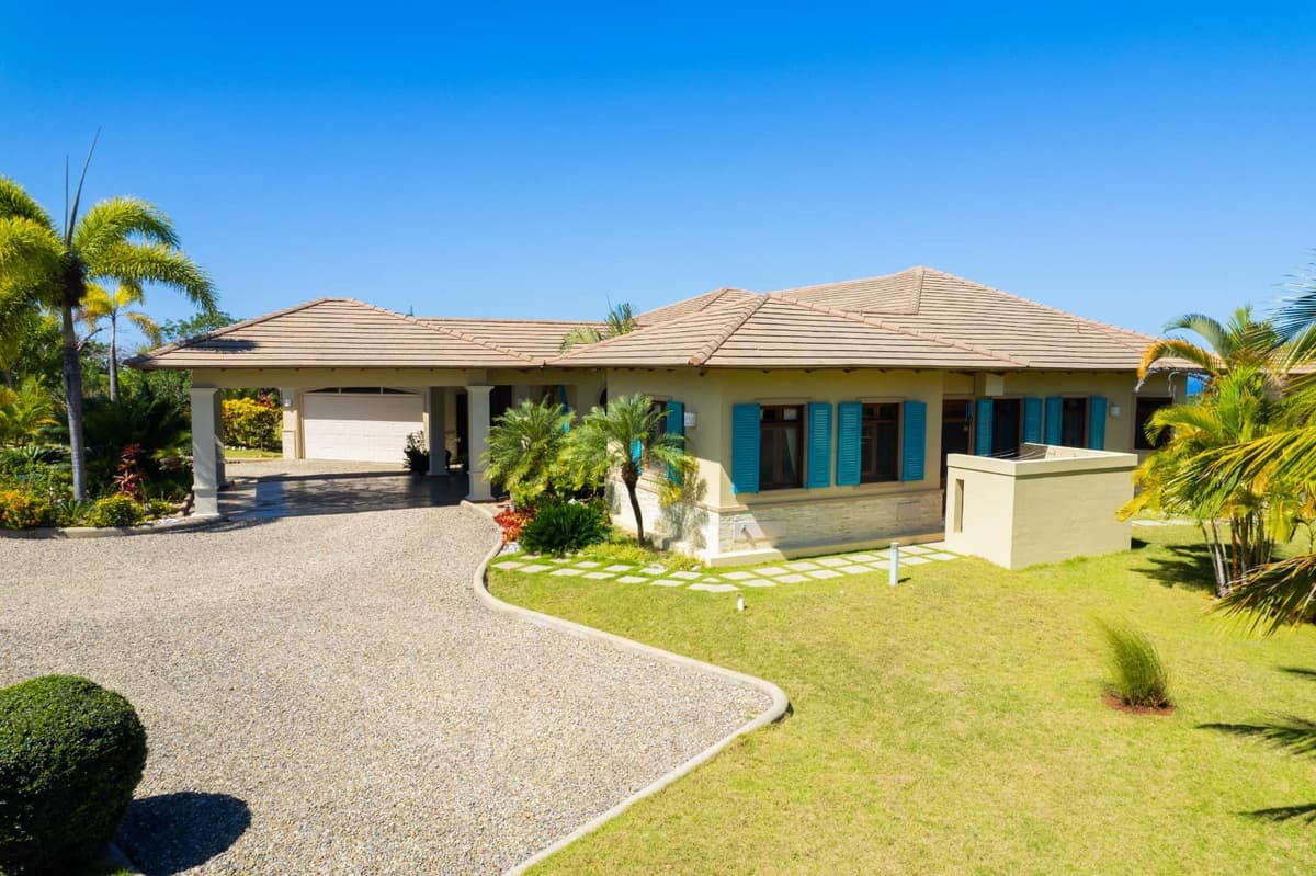 Private Ocean-View Estate Villa #10 in El Choco - Image 4