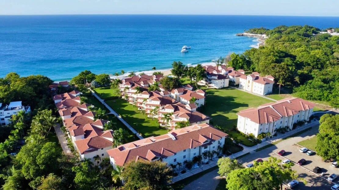 🌊 Oceanfront Apartment – Sosúa