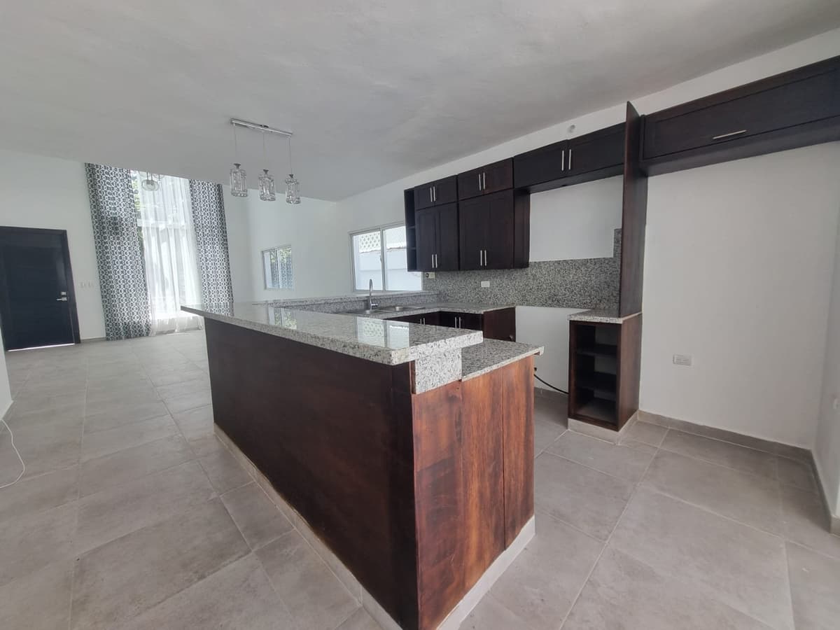 3 BR villa with pool - El Ejecutivo - Image 3