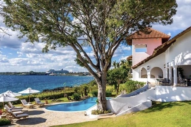 Casa De Campo Villa De Lujo Frente Al Mar - Image 3