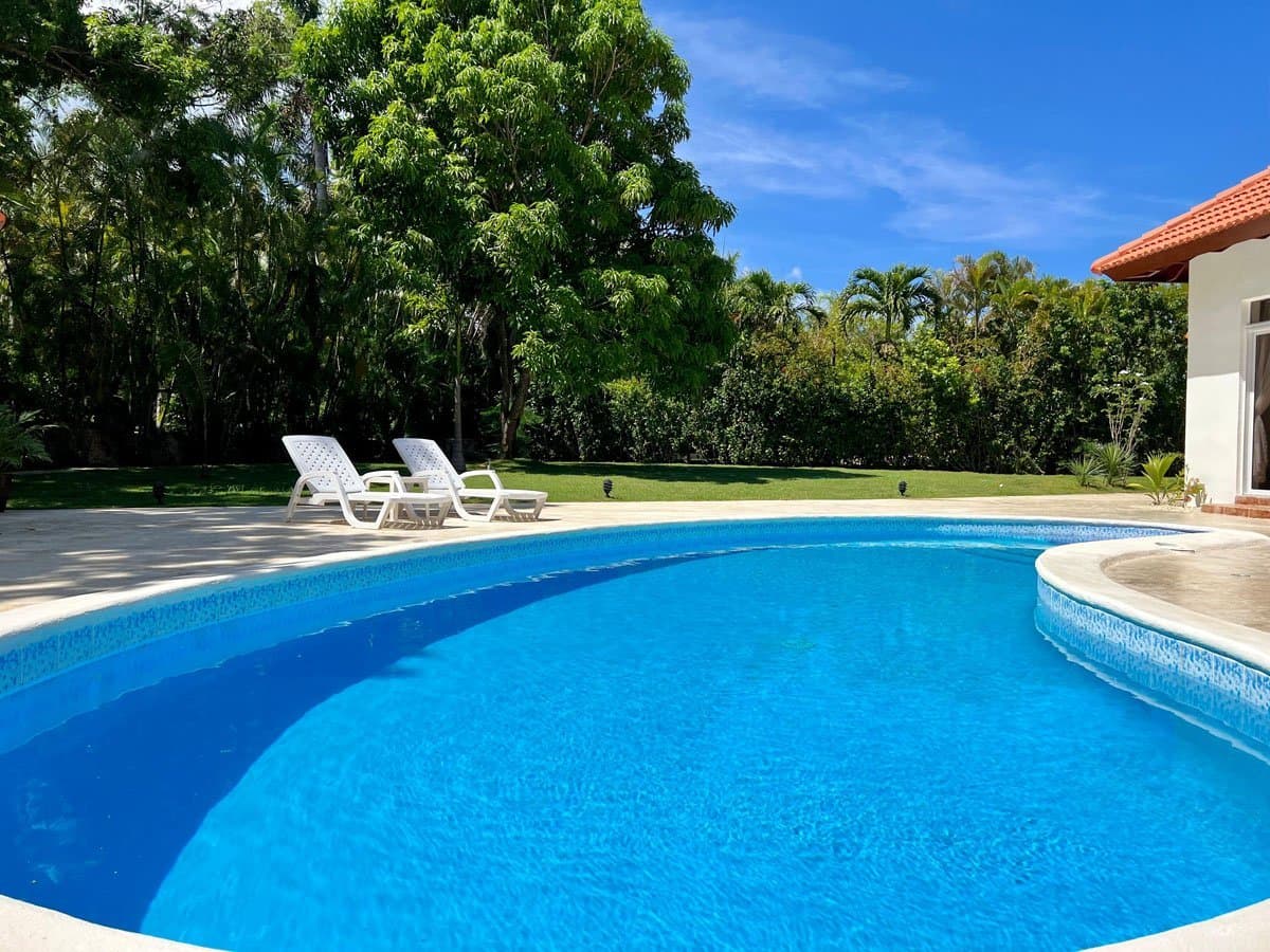 Villa Magnolia ā Beautiful Tropical Villa with Guest House at Sea Horse Ranch - Image 3