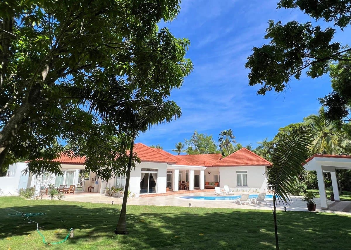Villa Magnolia ā Beautiful Tropical Villa with Guest House at Sea Horse Ranch - Image 4