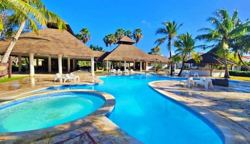 Villas del Sol II 3 BR villa fully furnished with access to the beach, move-in or rental ready - Costa Bavaro