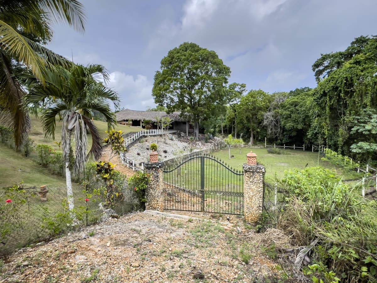 Unique Property for Sale in Sosua | Private Caves & Remodel Project - Image 4