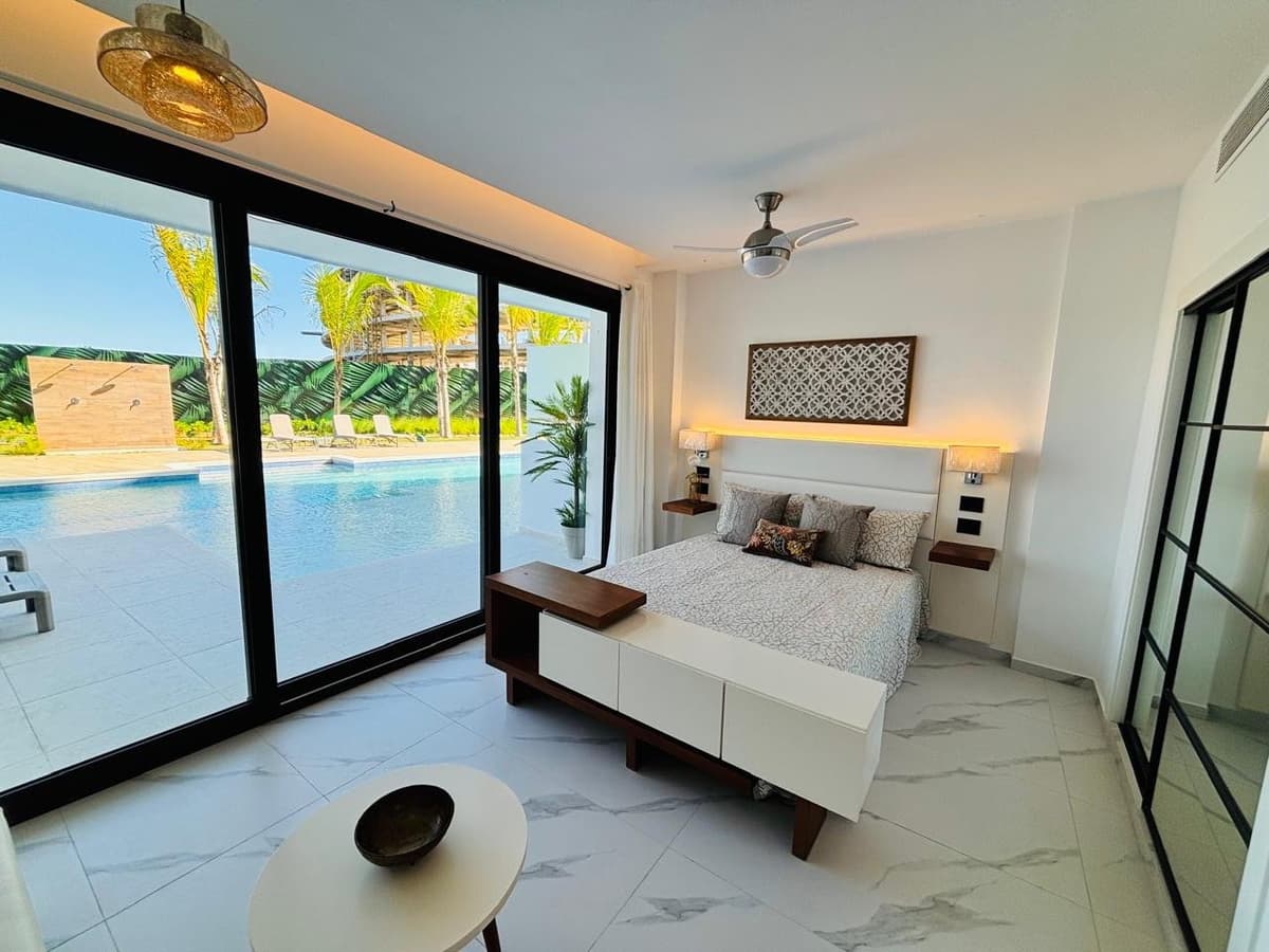 Cana Rock Universe swim-out luxury hotel-style suite with CONFOTUR - Cana Bay - Image 5