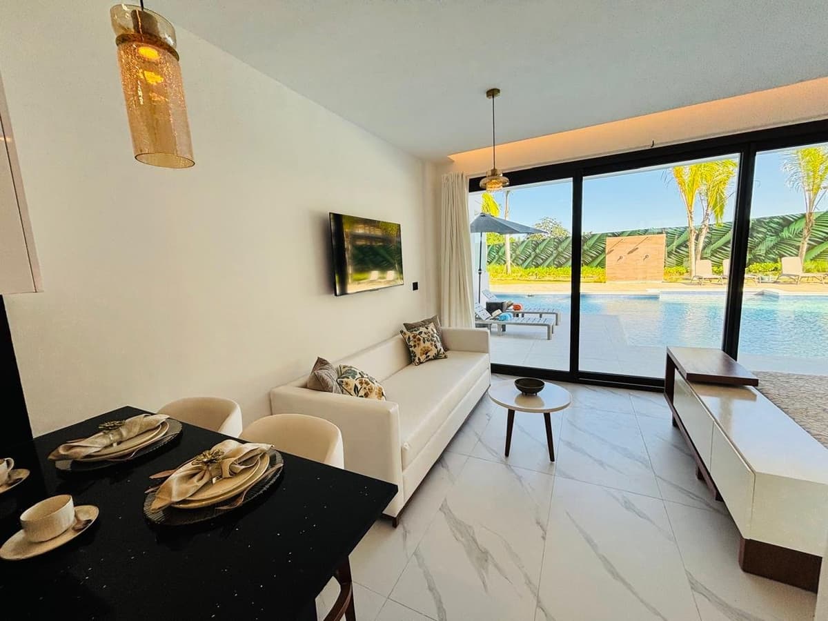 Cana Rock Universe swim-out luxury hotel-style suite with CONFOTUR - Cana Bay - Image 4