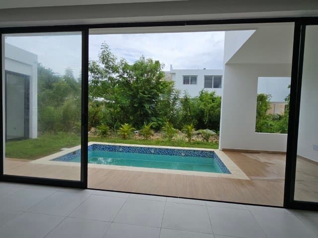 Garden View elegant 4 BR villa move-in ready – Playa Nueva Romana - Image 3