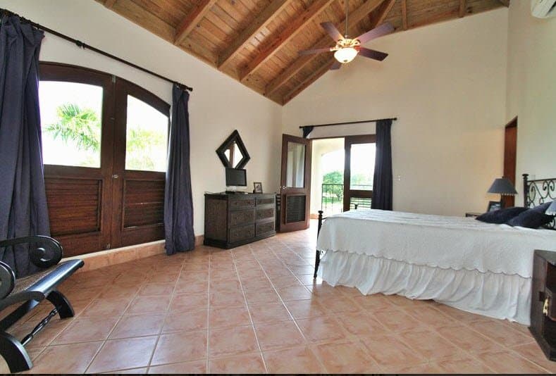 Stunning Luxury Villa Carolina in Sea Horse Ranch - For Sale - Image 5