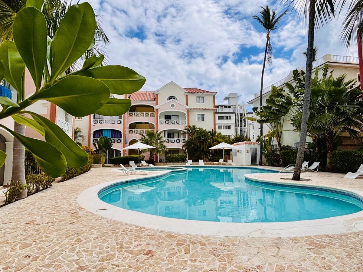 Income Producing Studio - Steps to Everything, Incl the BEACH - Image 1