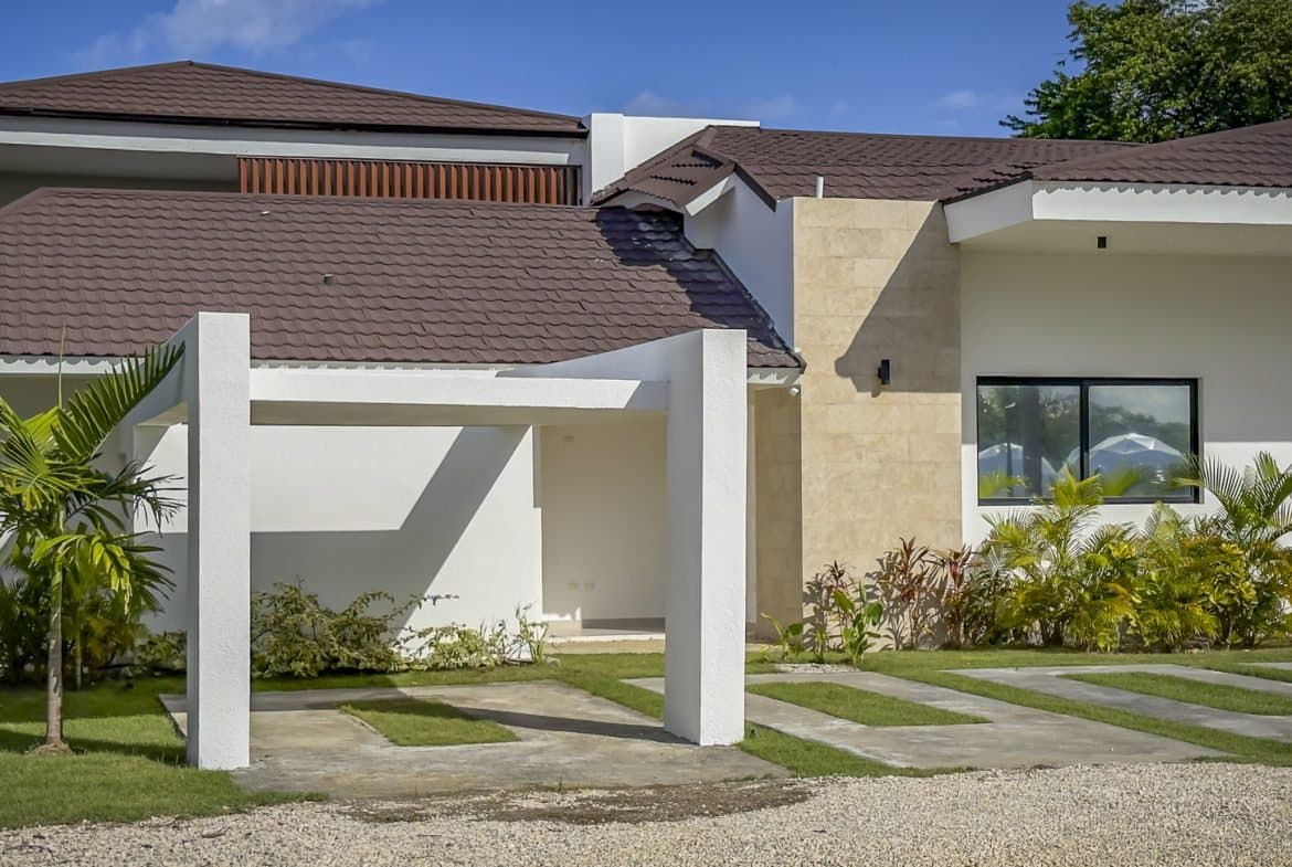 Ultra-Luxury 4BR Villa Sosua Ocean Village | buyDRproperty - Image 4