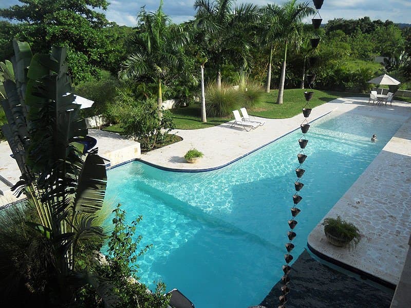 Spacious Caribbean Living in Sea Horse Ranch, Villa Windward - Image 2