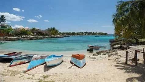 Lot with 1260 m2 ocean front - La Romana