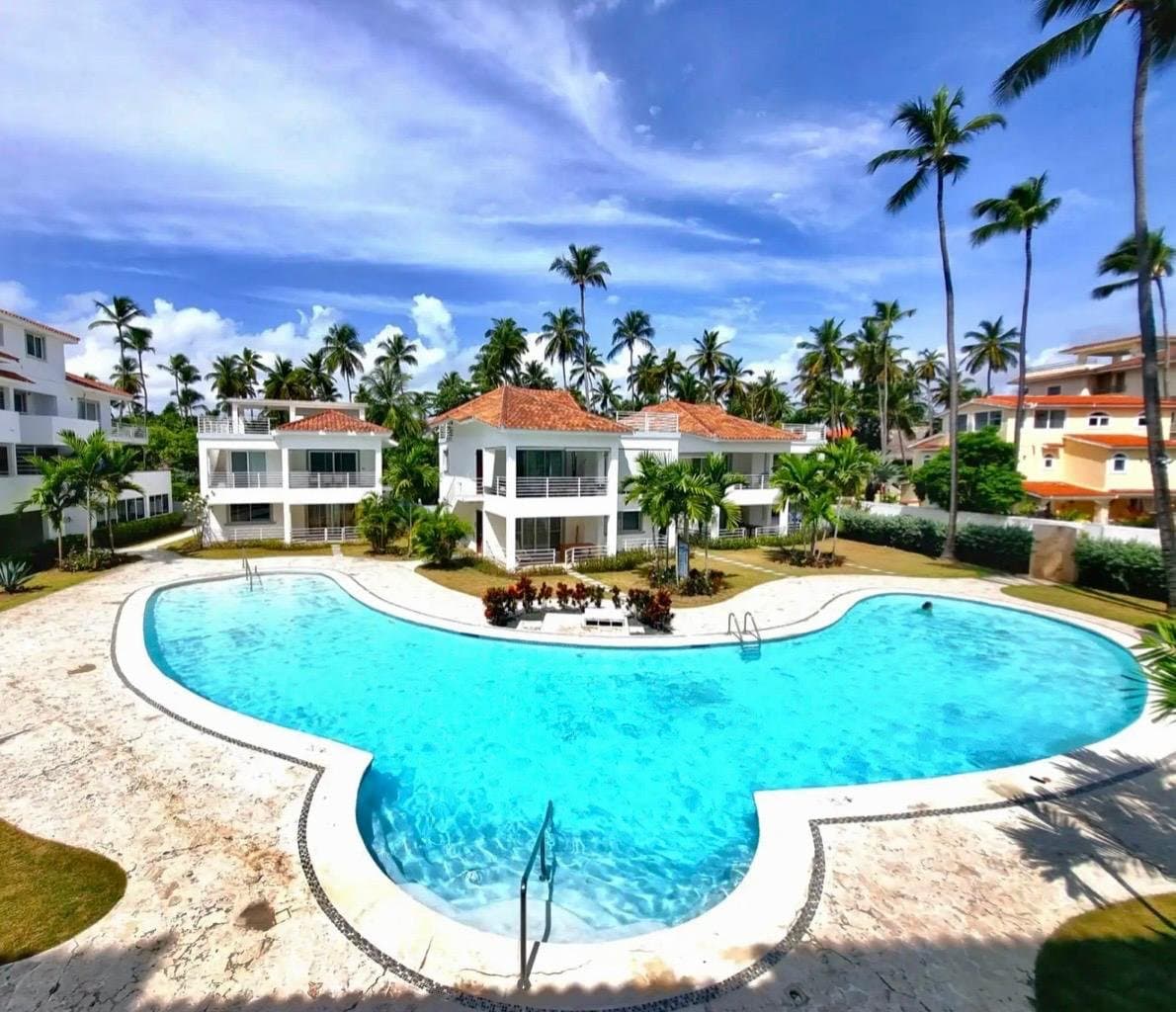Stylish Beachside Condo in Los Corales, Punta Cana - Image 3