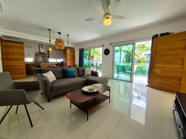 Mia Hermosa spacious 2 BR ground-floor corner condo with private outdoor space – El Cortecito - Image 3
