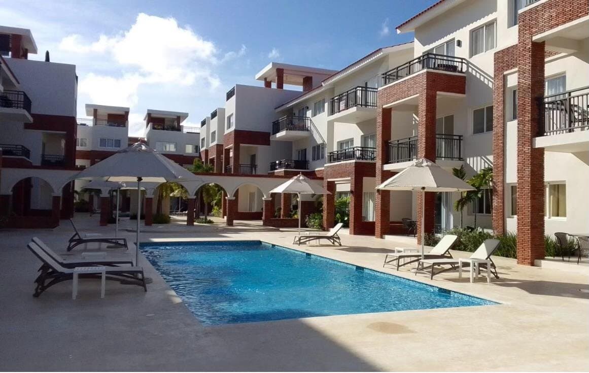 Coral Village II spacious 2 BR condo with pool view just steps from the beach and attractions – El Cortecito - Image 1