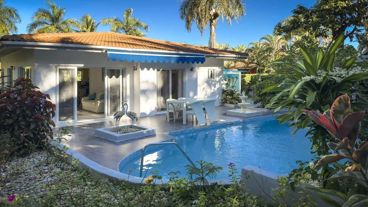 Upgraded Tropical Villa in Sosúa – Private Garden & Waterfall