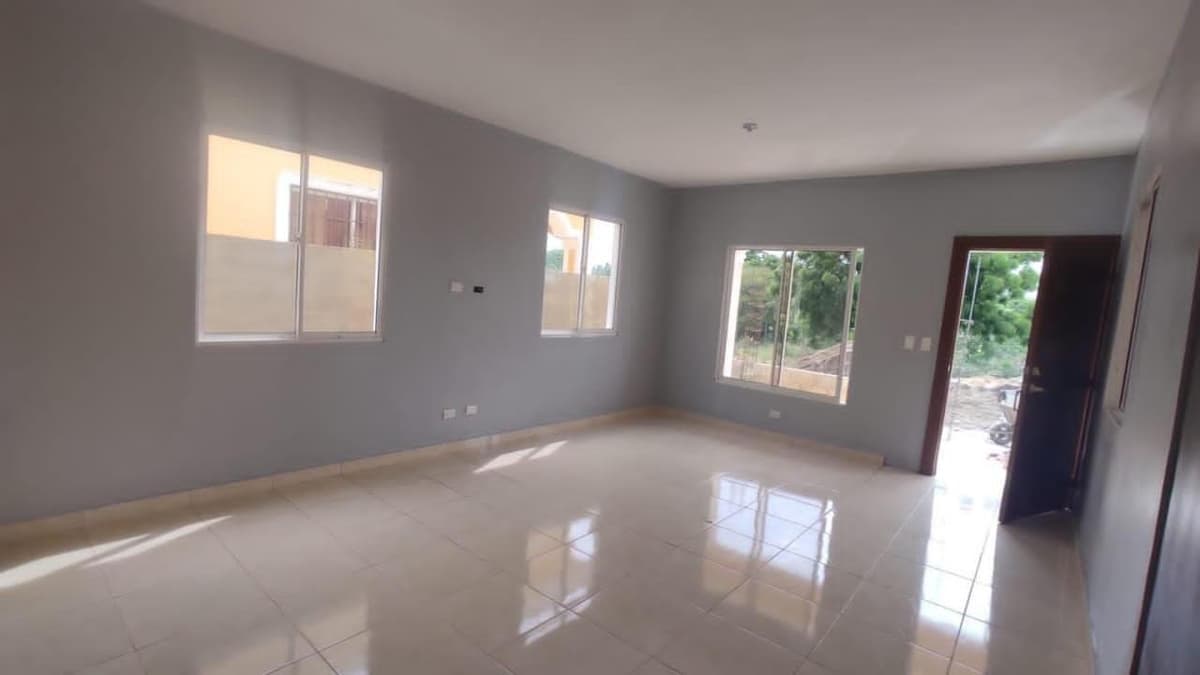 5609 CASA EN RES. LOS ROBLES, PTO. PTA. - Image 5