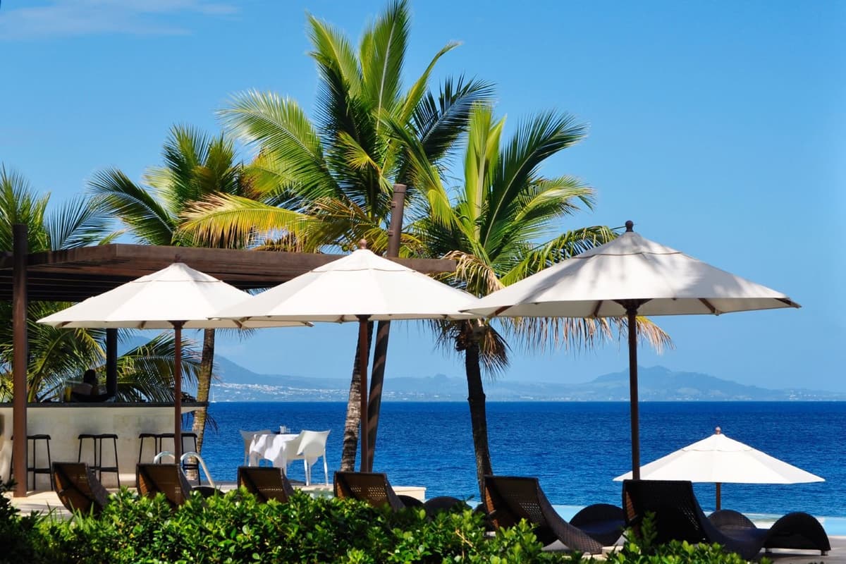 Infinti Blu - Beachfront 2 Bedroom Condo For Sale