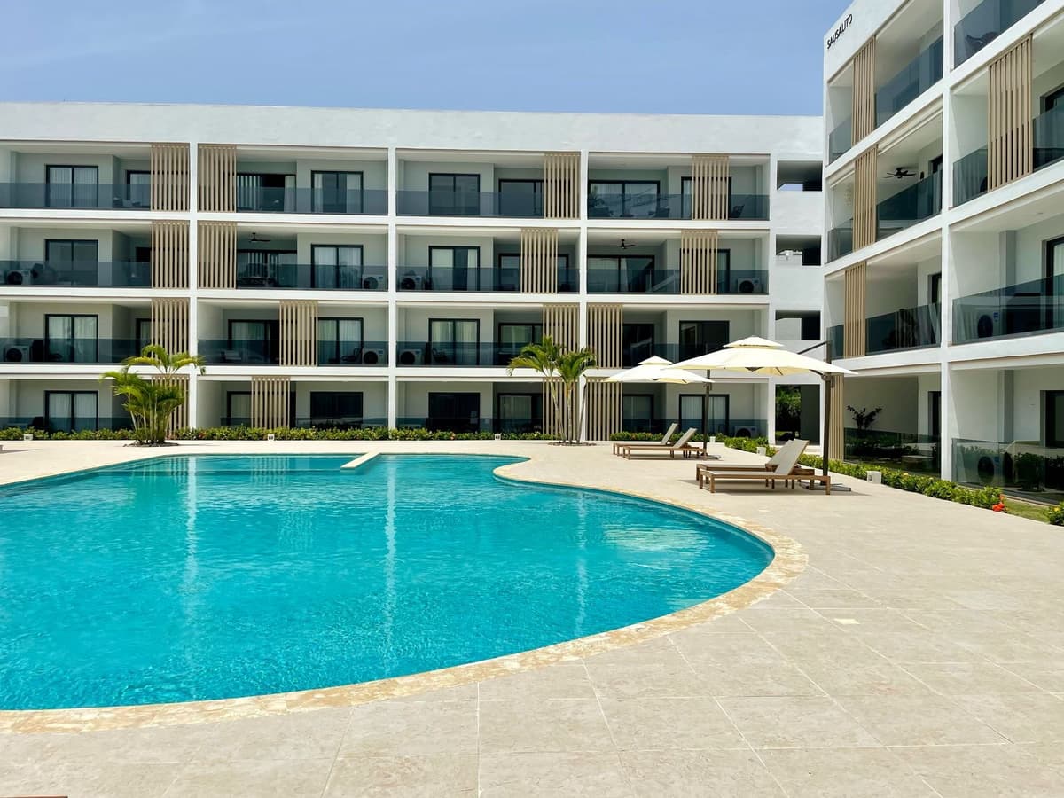 Your Private Penthouse w/jacuzzi Oasis