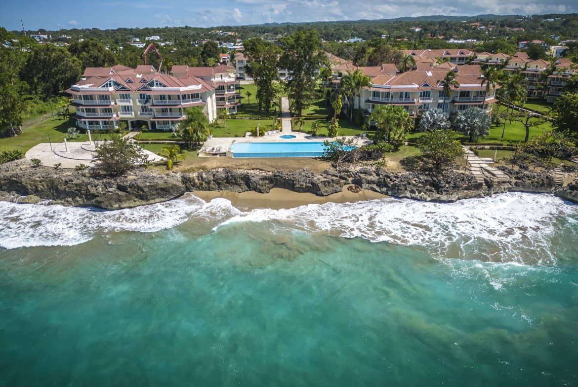 Stunning 3 Bedroom Oceanfront Condo for Sale | Hispaniola Beach Sosúa