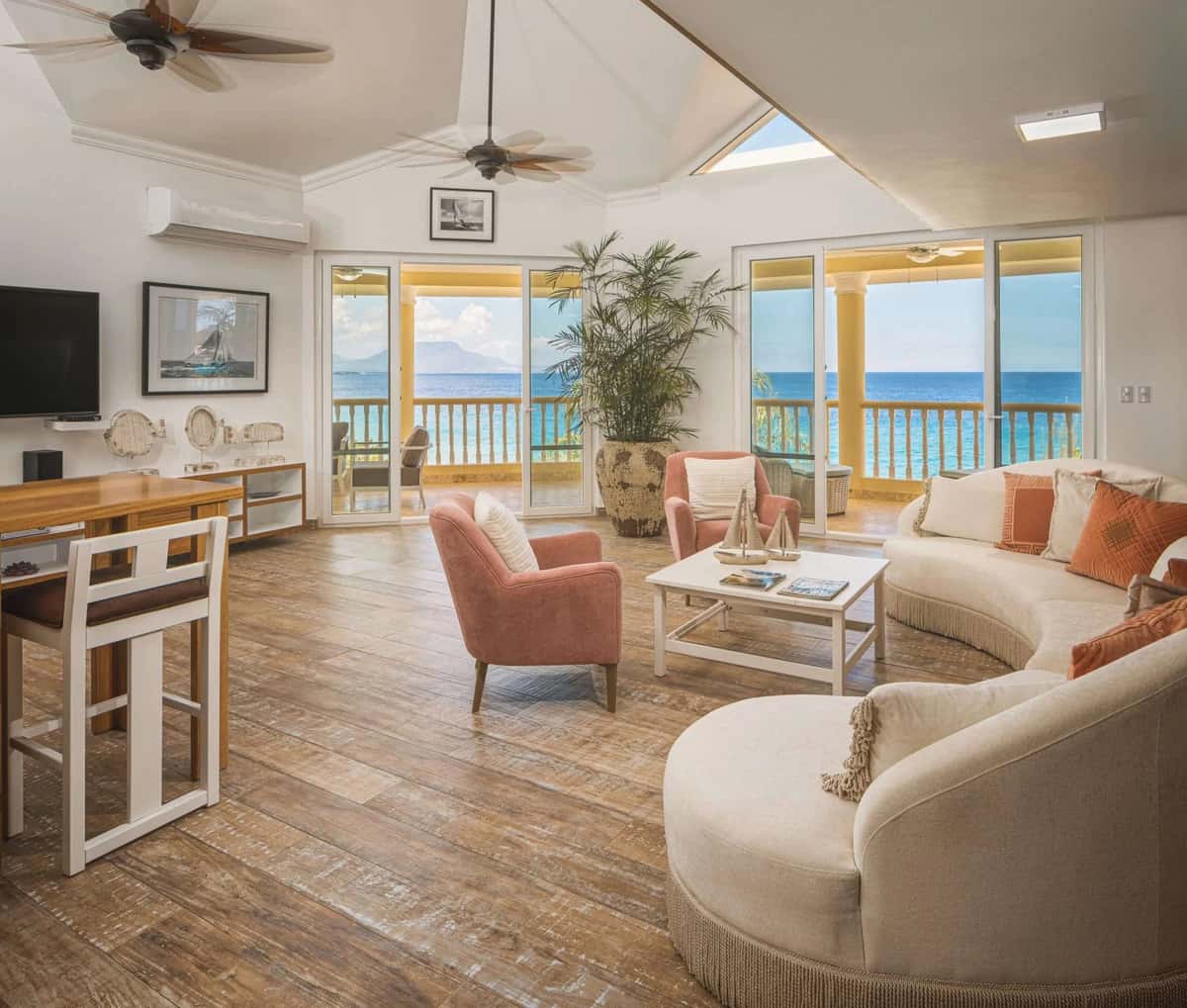 Exclusive Oceanfront Premium Penthouse in Sosúa – Hispaniola Beach - QFCP+77, 57000 Sosúa - 4 beds penthouse for sale