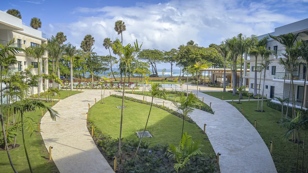 Oceanfront 2BR Condo The Wave - Playa Encuentro, Cabarete