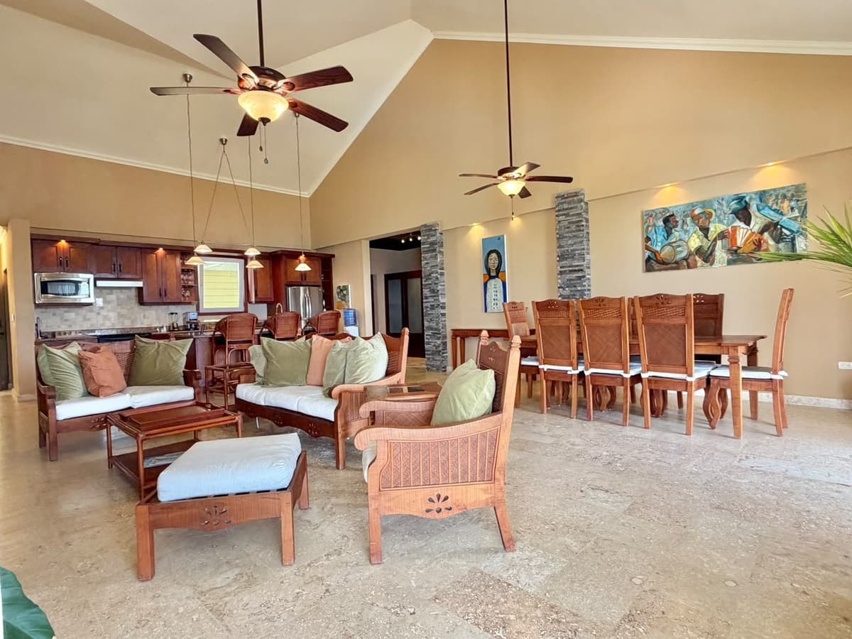 Oceanfront Penthouse at Hispaniola Beach - Image 3