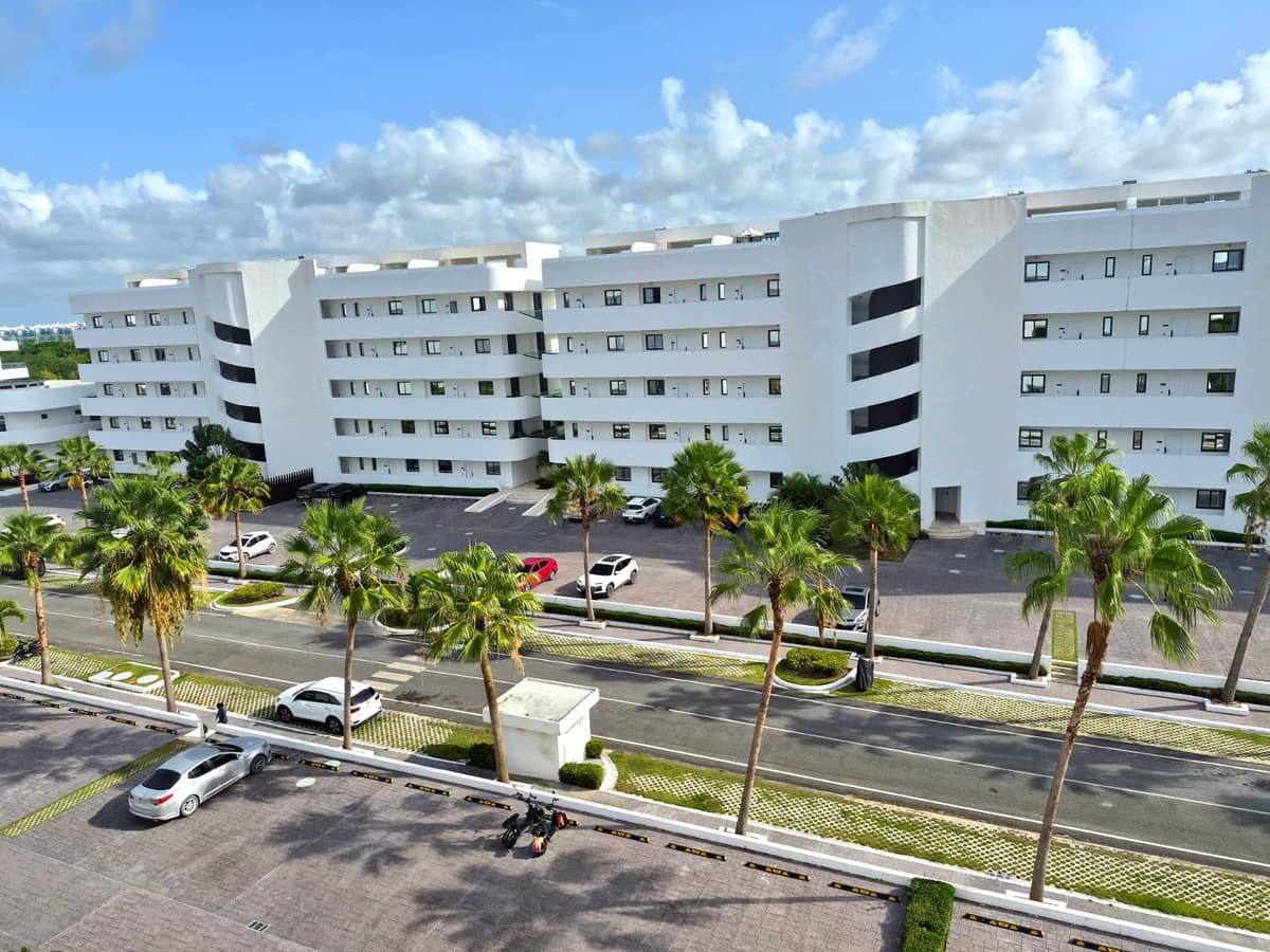 Cana Rock Star modern 3 BR penthouse with spacious roof top terrace, perfect for golfers - Cana Bay - Image 2