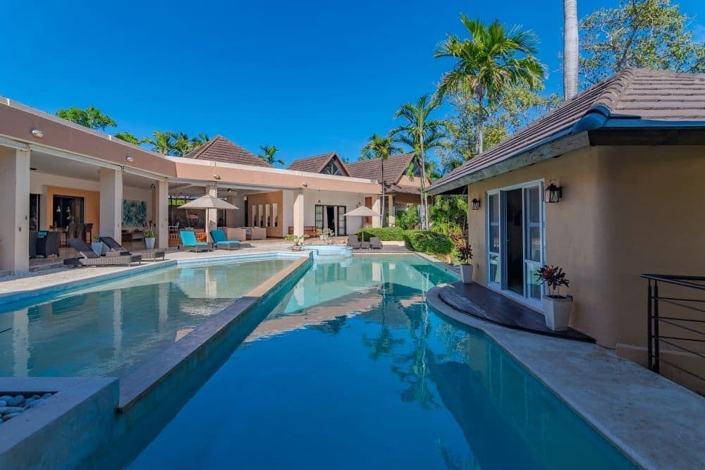 Luxury 6BR Villa for Sale | Sea Horse Ranch, Sosúa - Image 2