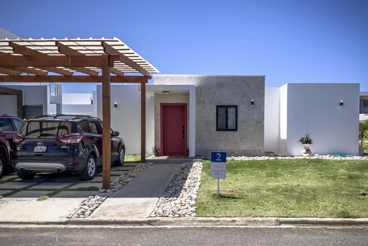 Fantastic Opportunity! 2 Bedroom Villa For Sale In SOV