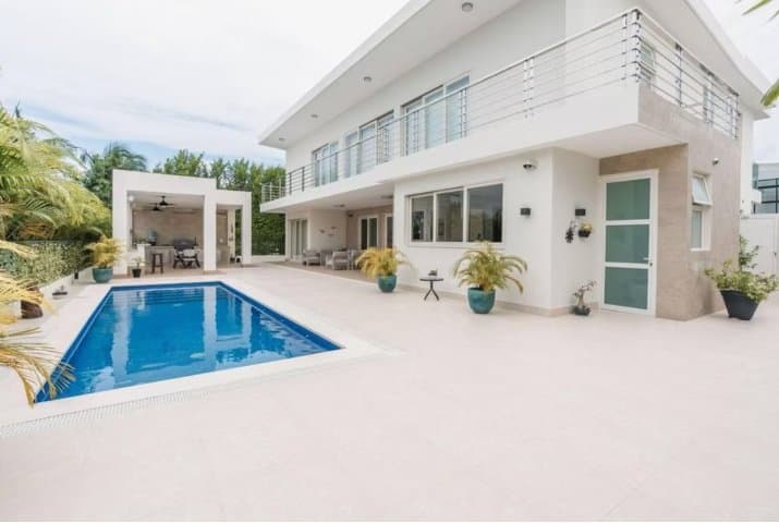 Impressive 3 BR villa with private pool and exceptional finishes and latest technologies – Punta Cana Village - Image 1