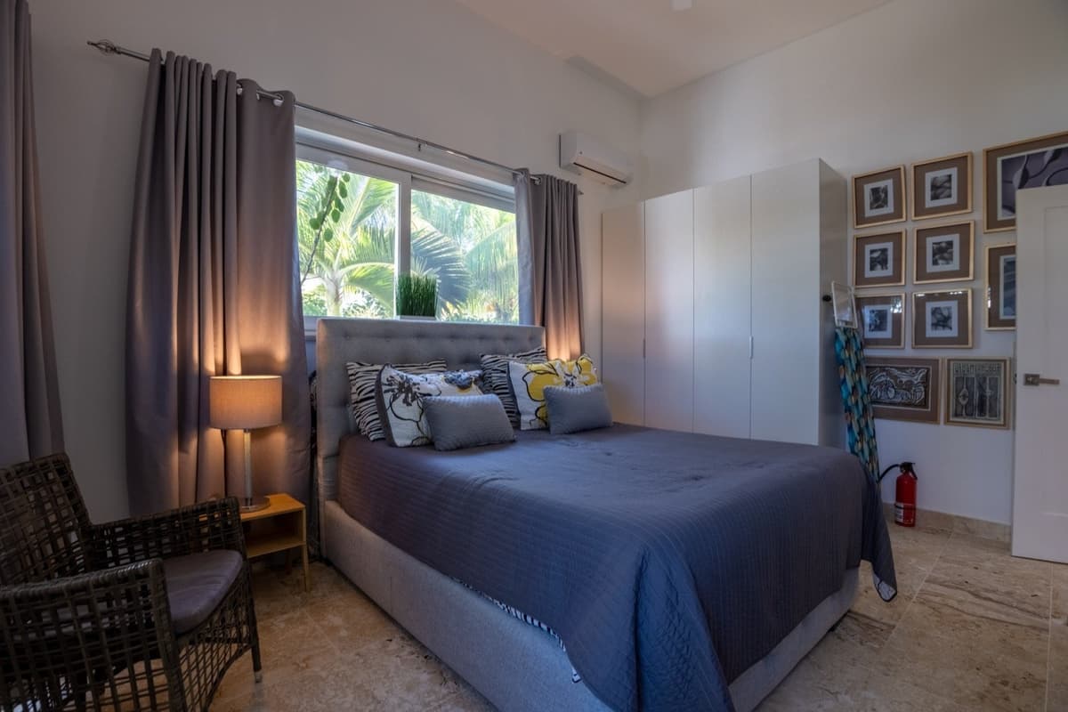 Luxury Hillside Home 5B with Ocean Views For Sale - Image 5