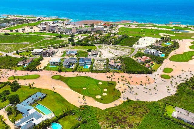 Luxurious Villa In Cap Cana Just Steps From The Beach - Image 2