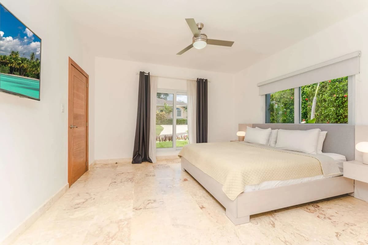 Modern 4-Bedroom Villa with Private Pool in Sosúa - Image 5