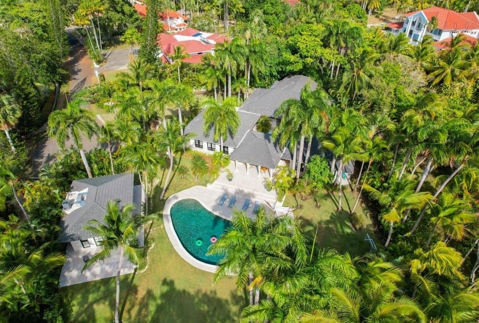 Stunning Villa Sunset For Sale in Prestigious Community - Image 4