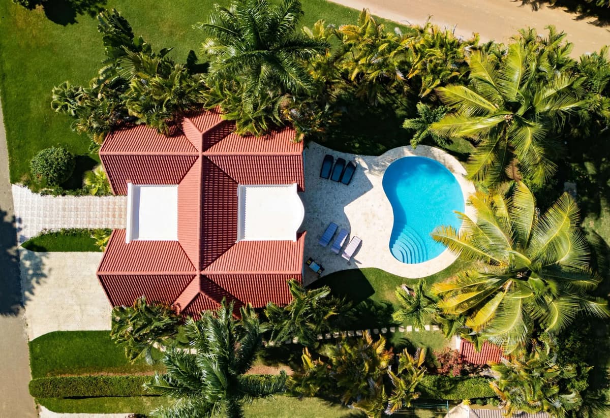 Newly Renovated 3-Bedroom Villa with Private Pool - Image 3